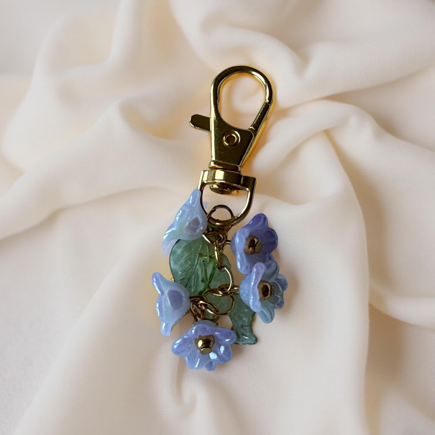🌸 "Forget-Me-Not Bloom" Keychain Charm