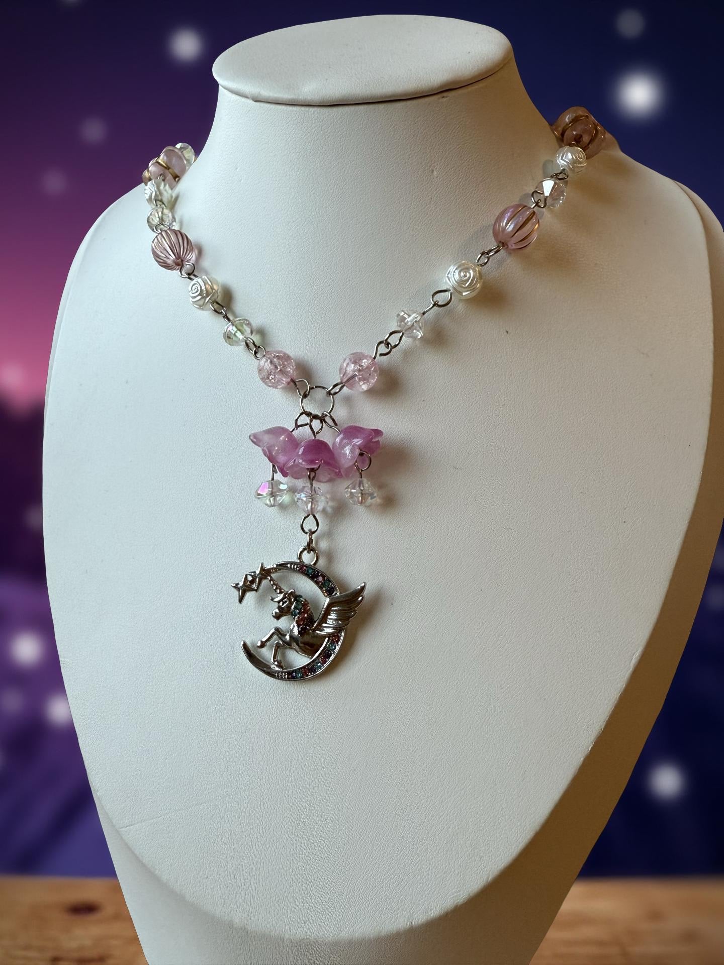 š Lyra Moondancer Necklace