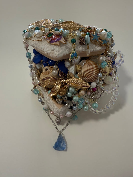 🐚 Ocean Treasure Mystery Jewelry Jar