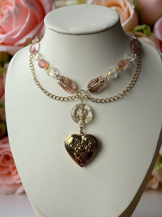 ✨ Rosalie Amorette – Romantic Heart Locket Necklace