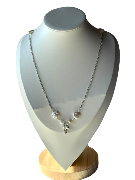 Silver Belle Necklace