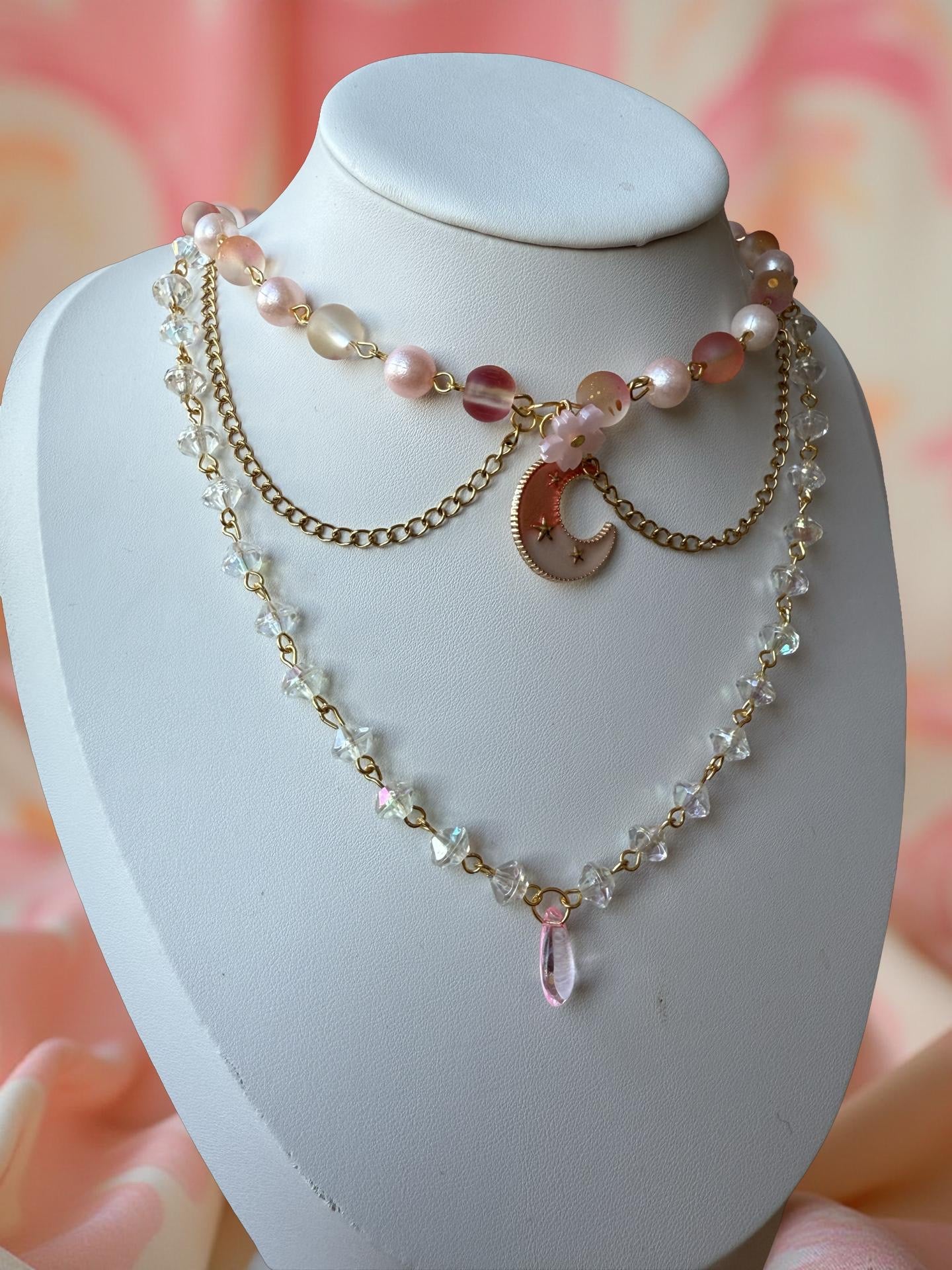 Seluna Moonpetal Necklace 🌙🌸