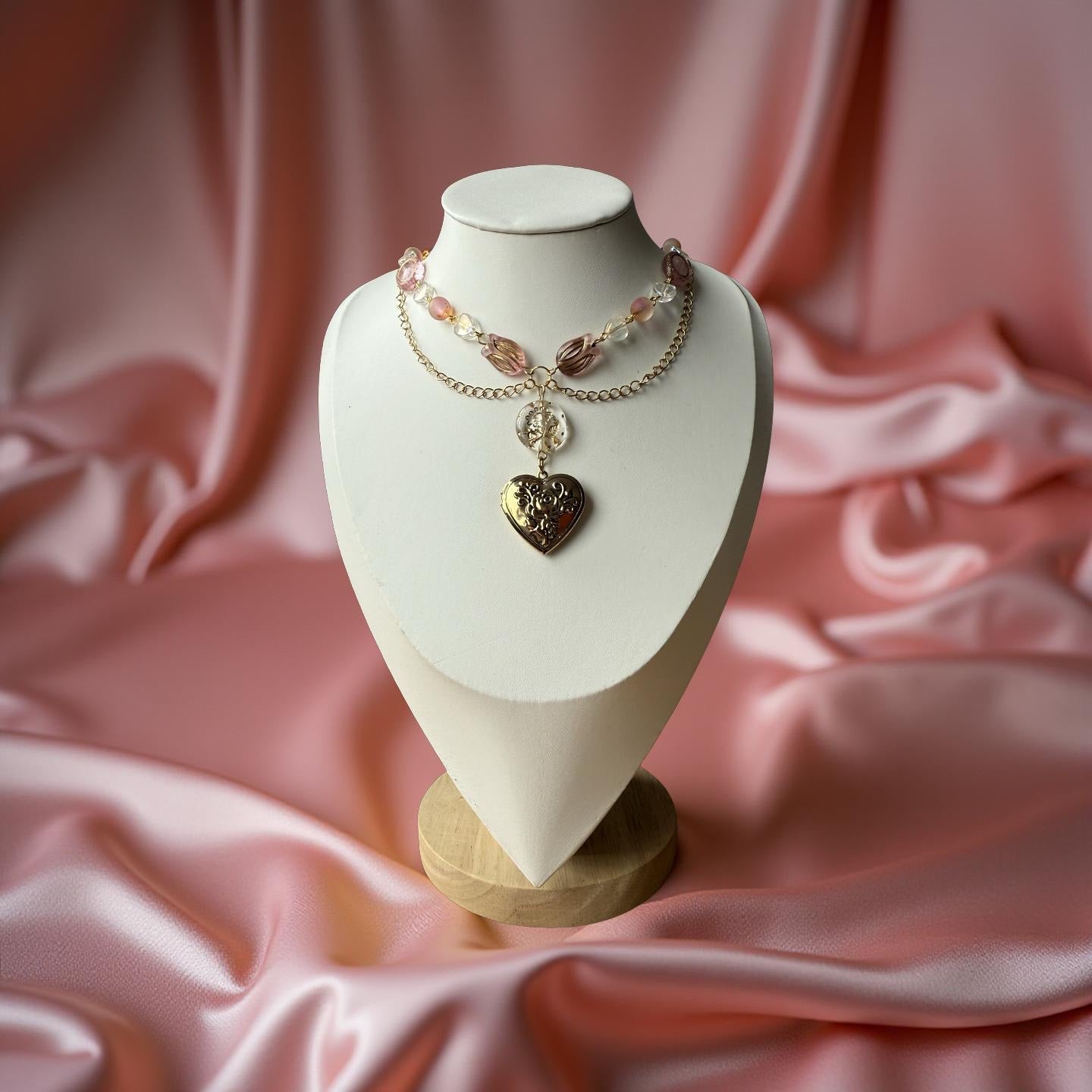 ✨ Rosalie Amorette – Romantic Heart Locket Necklace