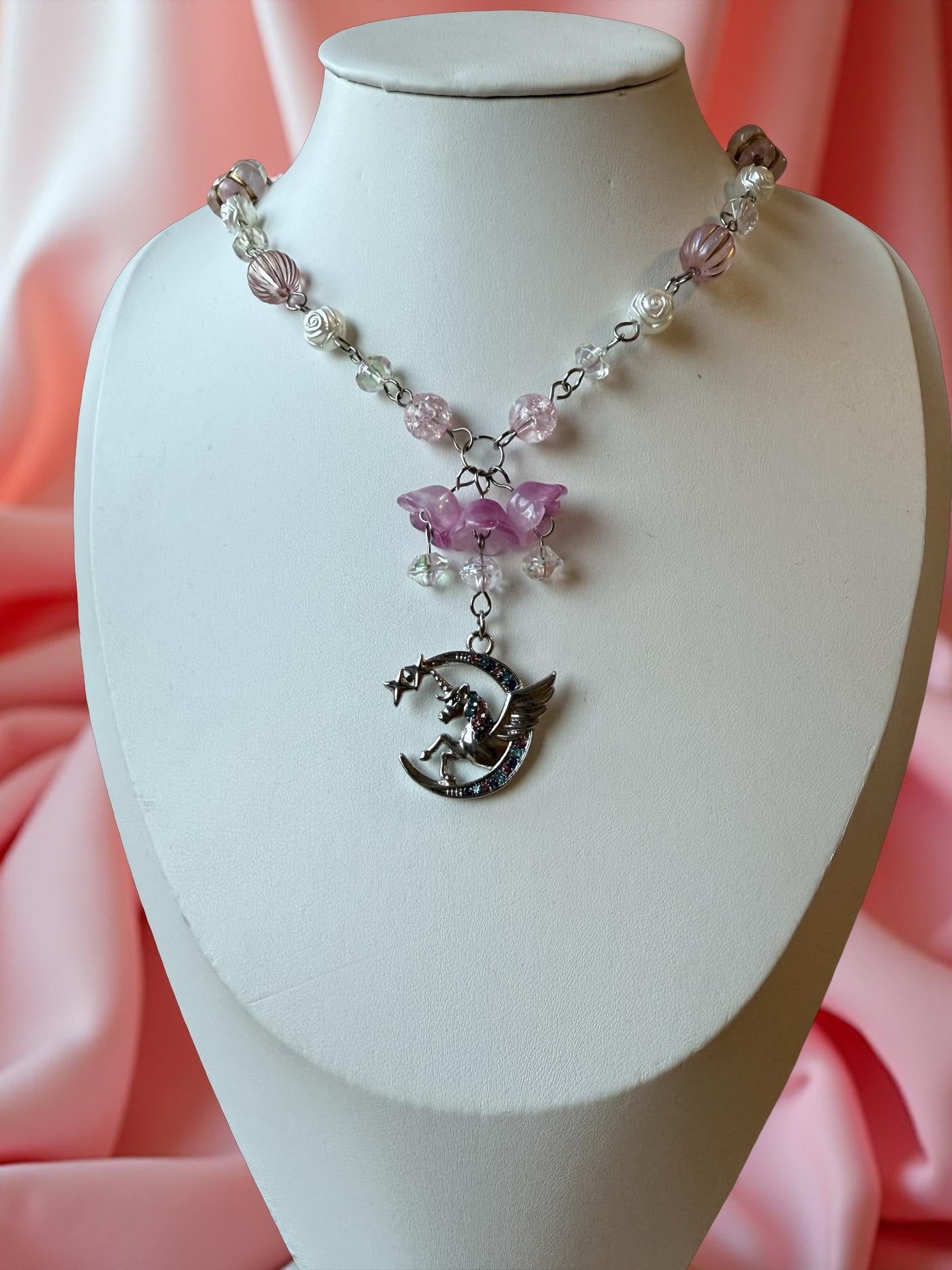 š Lyra Moondancer Necklace