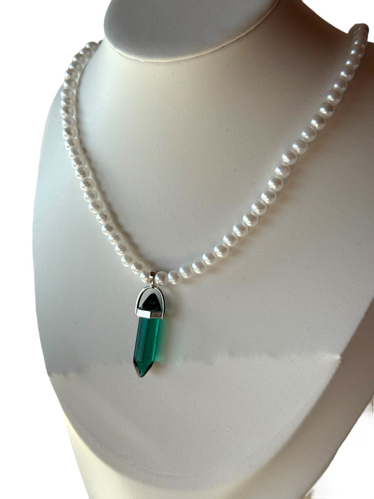Emerald Aura Necklace