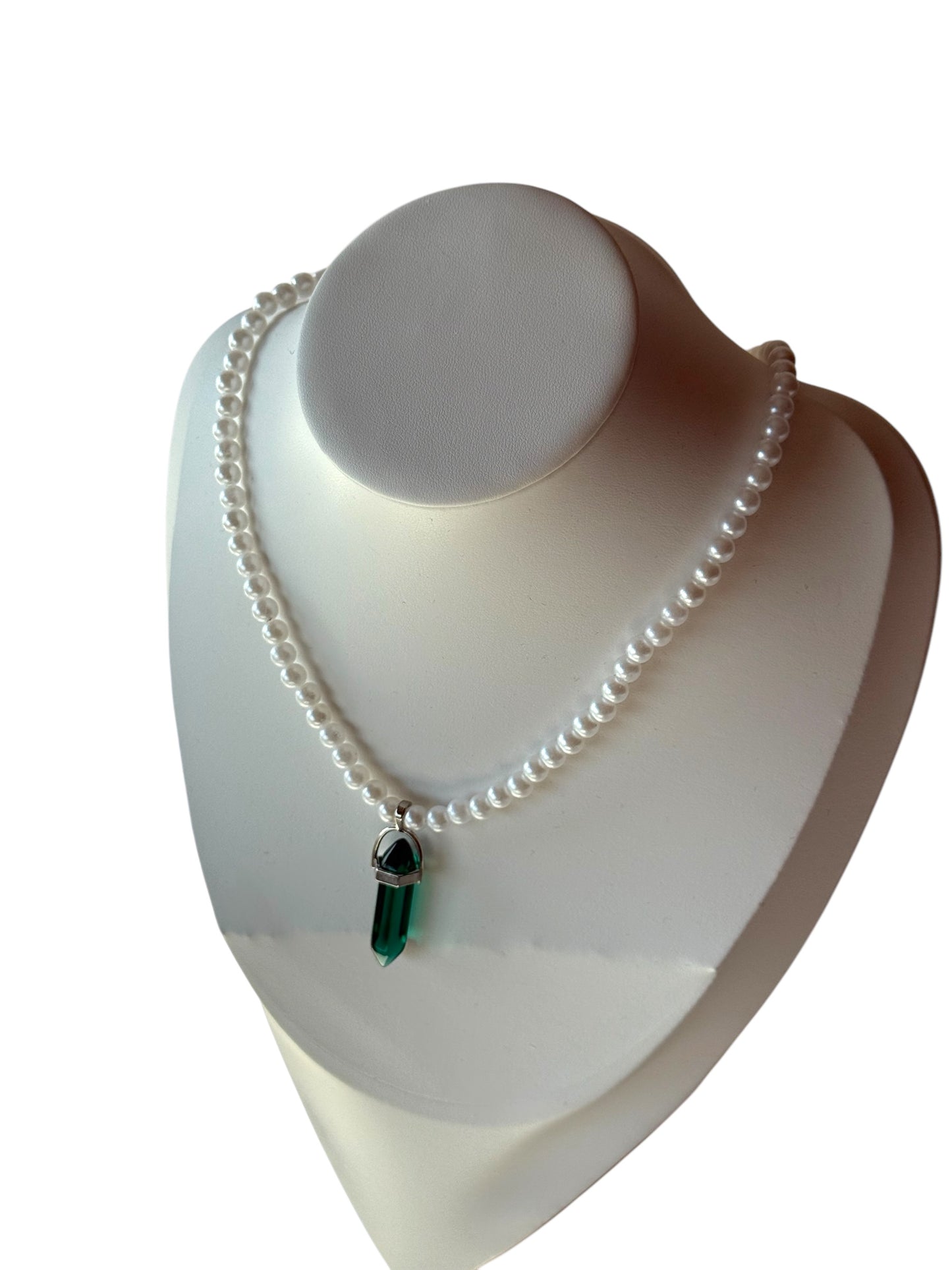 Emerald Aura Necklace