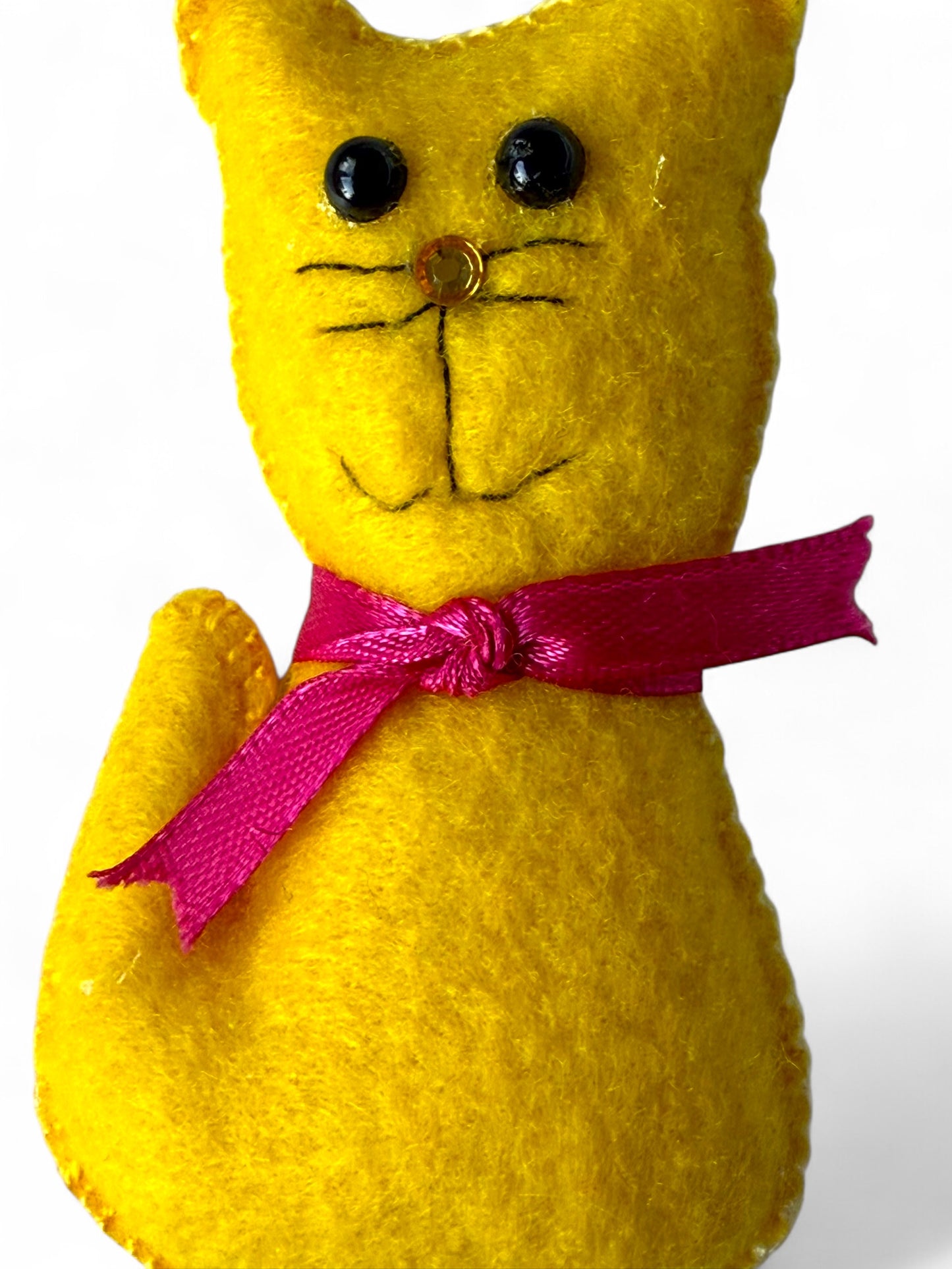 MiniMew – Tiny Felt Cat Plush