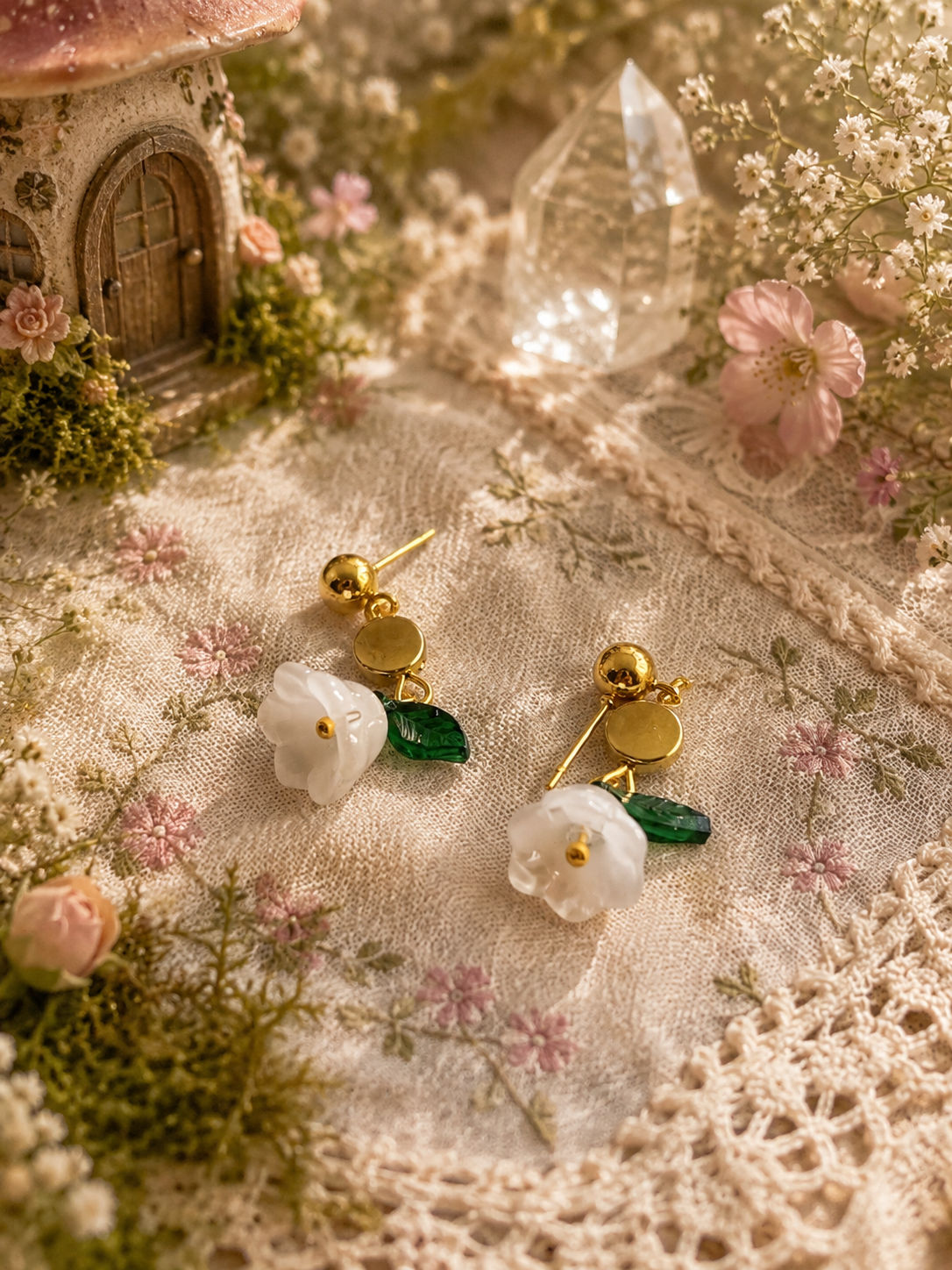 🤍 Ivory Bloom Earrings