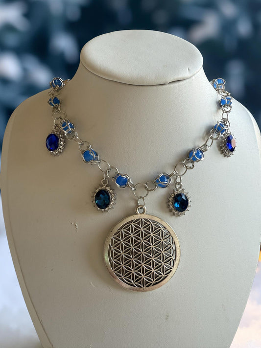 Aslaug – Sacred Devotion Chainmail Necklace