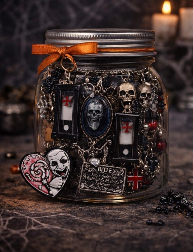 🖤 Horror Jewelry Jar – Handmade & Curated Dark Aesthetic Collection