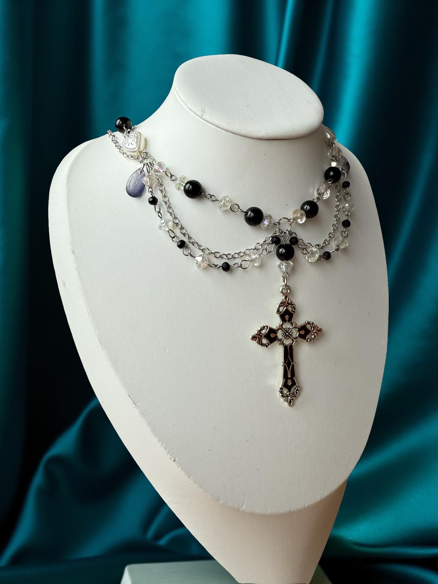 Isolde Noir ✝️🖤 Necklace