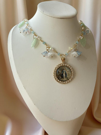 Ave Grace Necklace