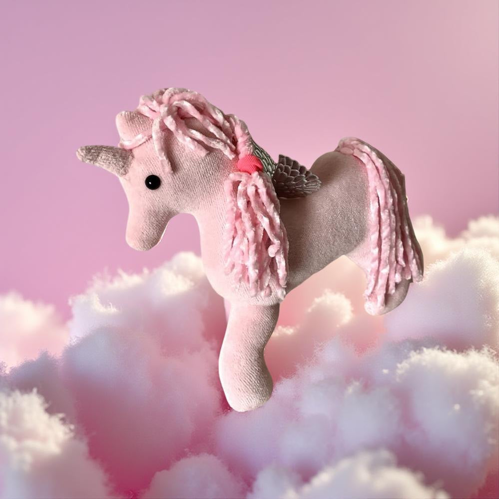 Luna Starhoof 🌙✨