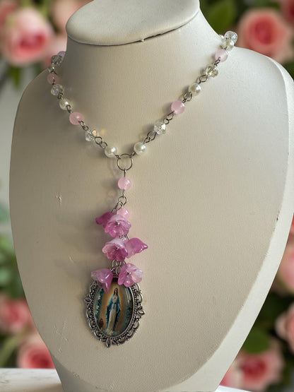 Seraphina Roselight necklace