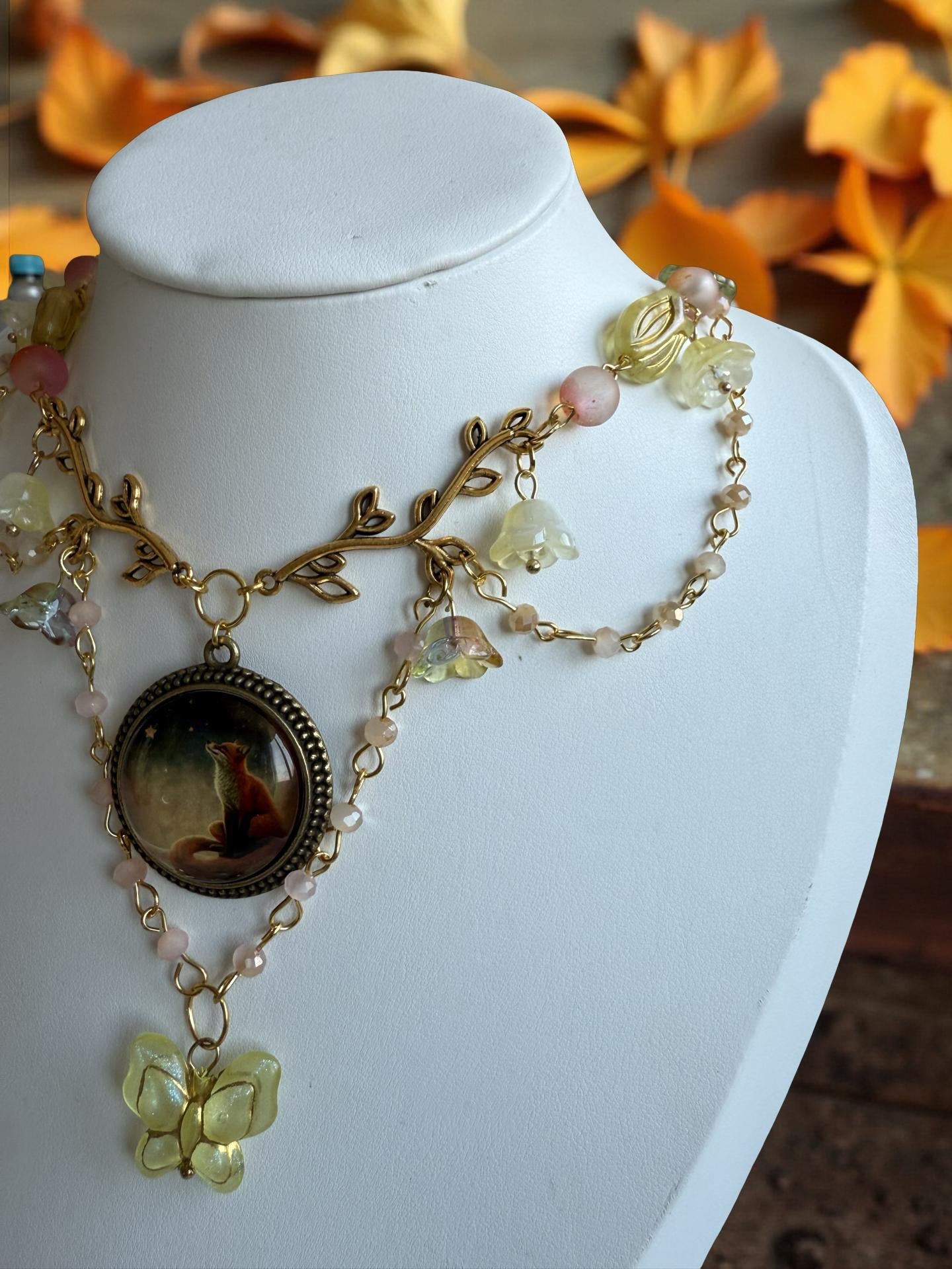 Sylvanie Embergale – Fox Pendant Choker