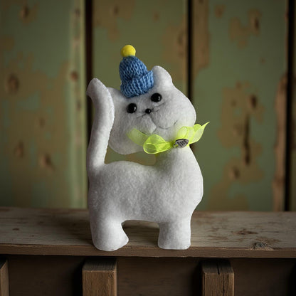 🐾 Handmade Felt Cat Ornament – Winter Plush Decoration