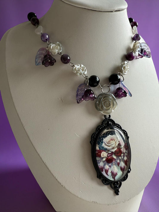 ✨ Illyana – Enchanted Blood & Moon Rose Necklace ✨