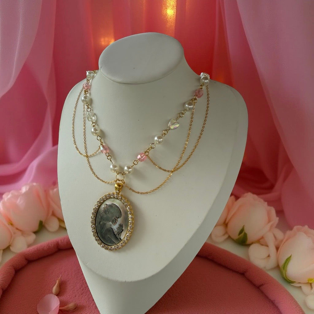 Lady Elowen 🌹 Necklace