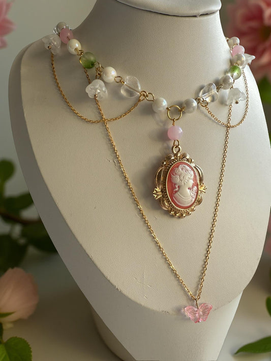 Delara – Ornament of the World