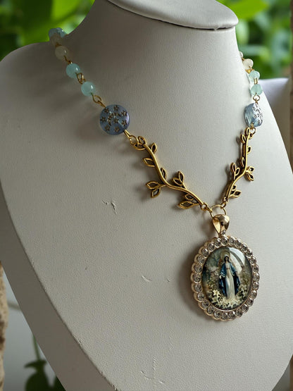 Marian Garden – Vintage Style Necklace