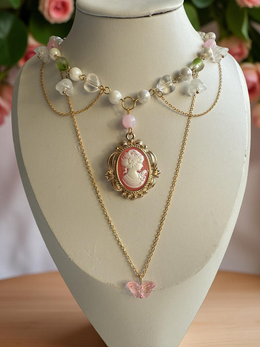 Delara – Ornament of the World