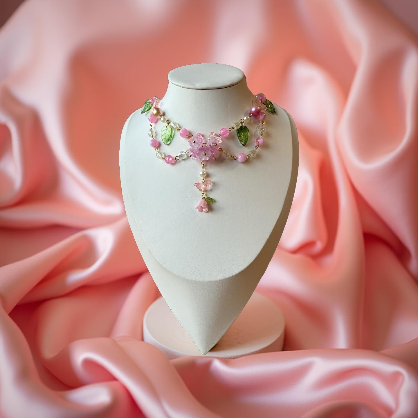 🌸 Evelyn Petalwhisper Necklace