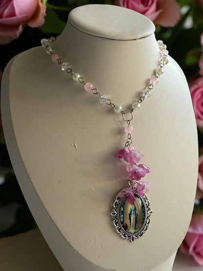 Seraphina Roselight necklace