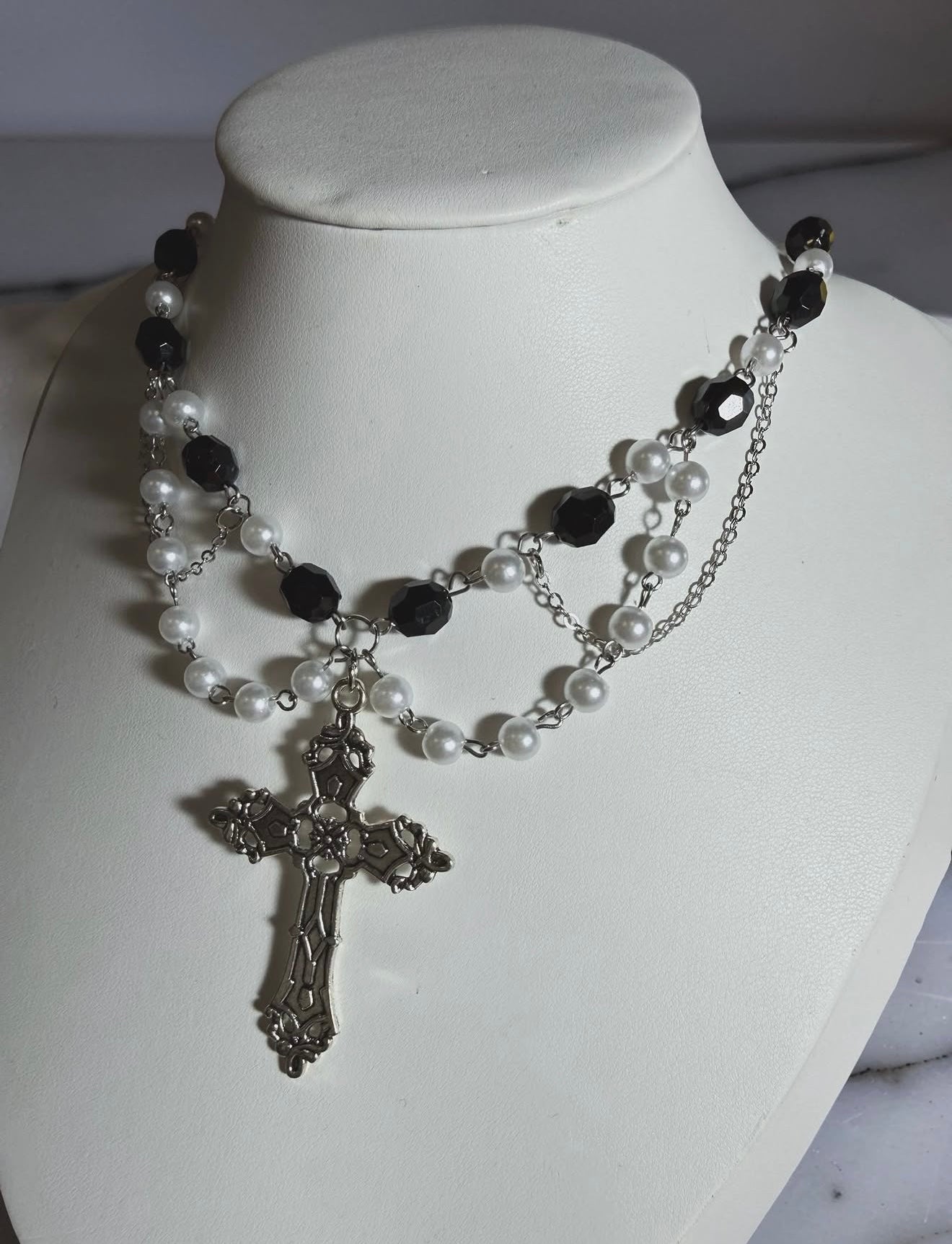 Evelienne Cross Necklace 🖤 Made to order