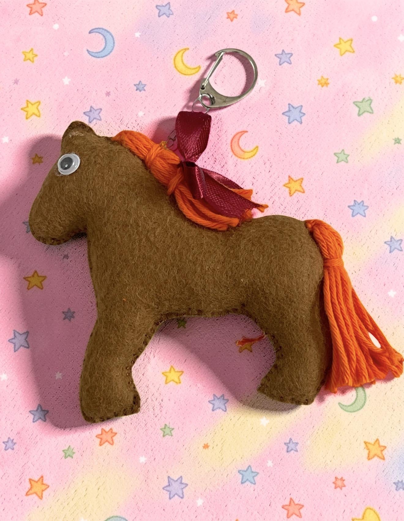 Schlüsselanhänger Goldmähnenpony