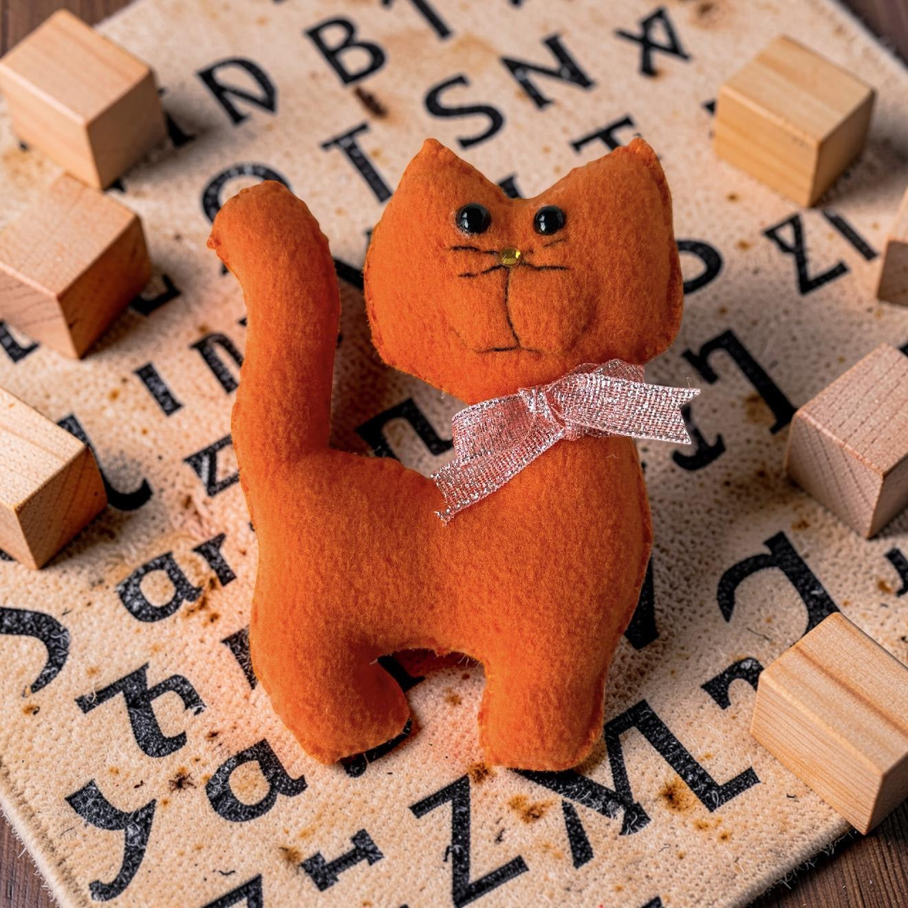 TinyPaws – Mini Plush Cats