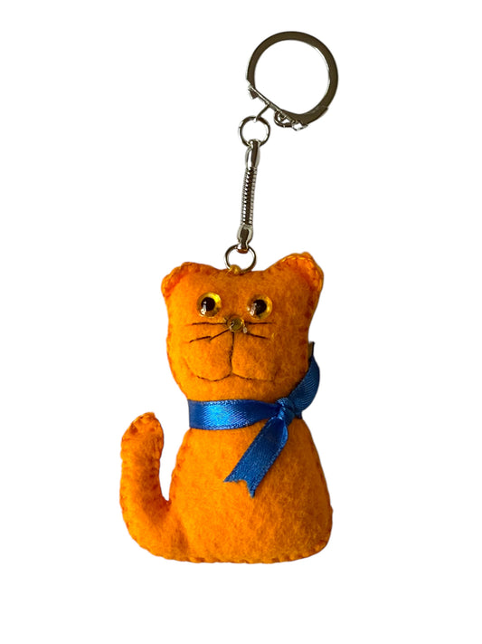 Rainbow Meow – Colorful Felt Cat Keychain
