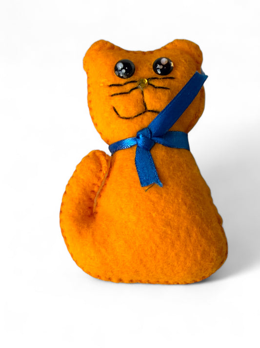 SunnyWhiskers – Tiny Felt Cat Plush