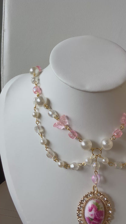 🌸 Rosabelle Cameo Necklace